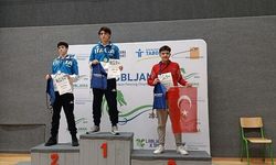 U15 erkek kılıç branşında gururlandıran başarı