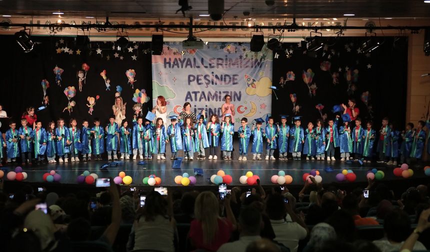 Odunpazarı’nın Minikleri Yıl Sonu Gösterileriyle Sahnede