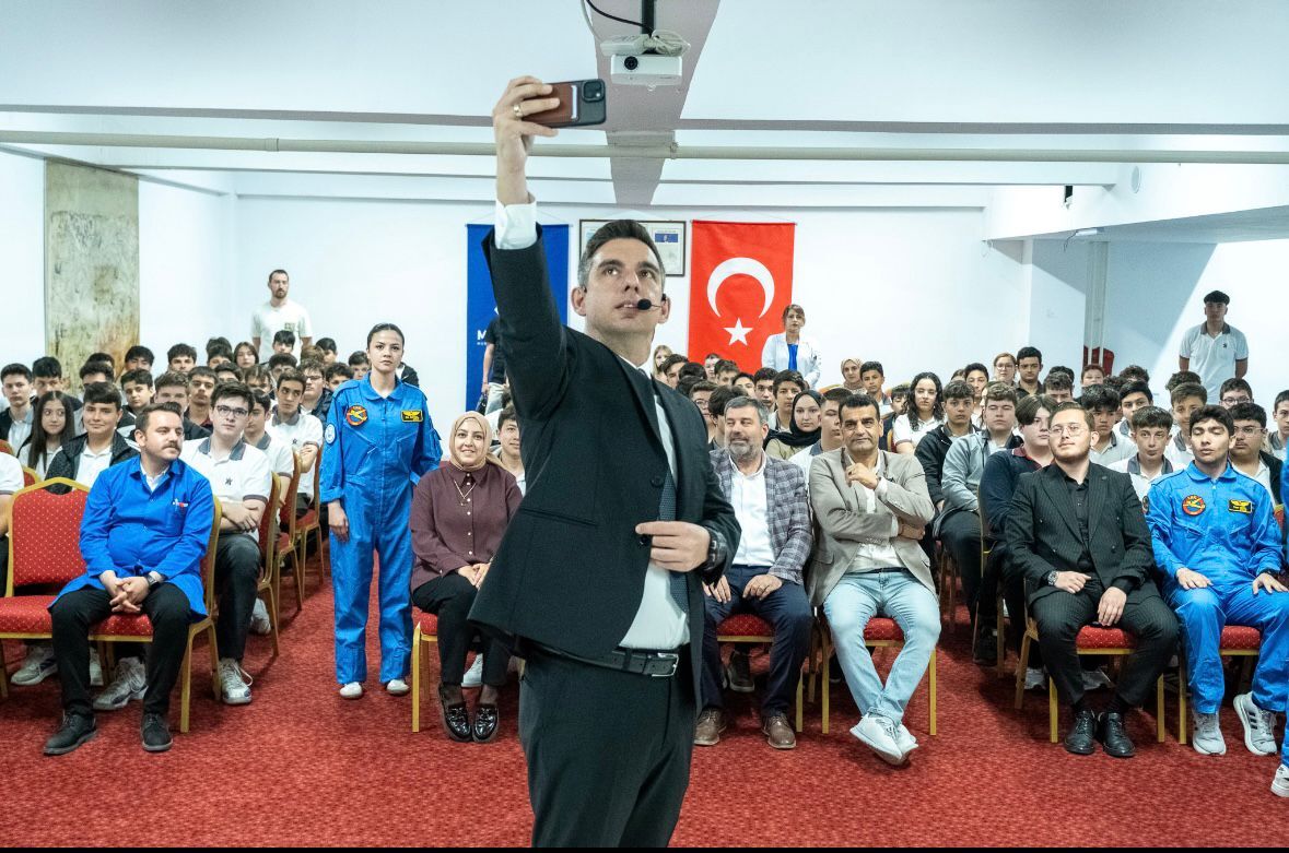 Gençlere Havacılığı 1